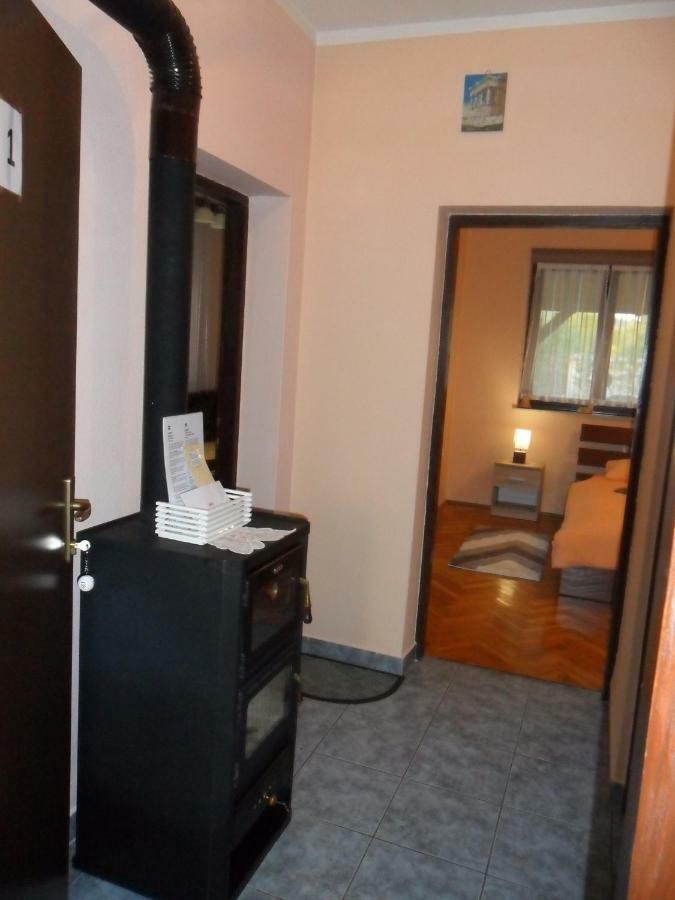 Studio Apartment Ivona & Tin Slunj Extérieur photo